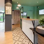 Отель Paris Velizy 3*