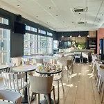 Paris Velizy Отель 3*
