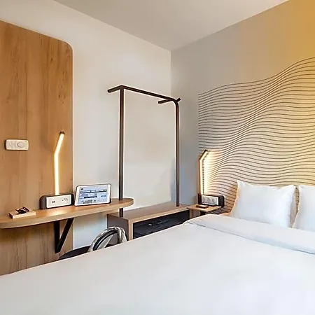 Paris Velizy 3* Meudon