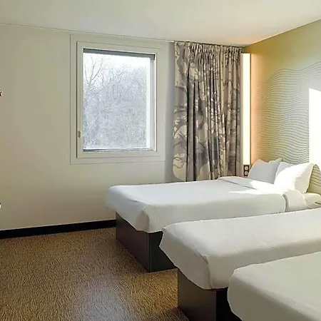 Paris Velizy 3*