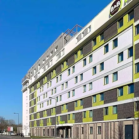 Hotel Paris Velizy 3*