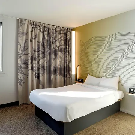 فندق Paris Velizy
