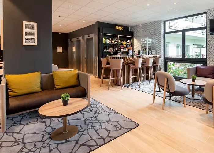 Hotel Paris Vélizy 3*