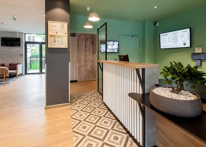 فندق Paris Velizy 3*