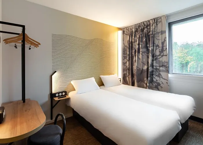 Paris Vélizy Hotel