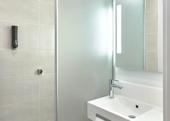 Paris Velizy 3*